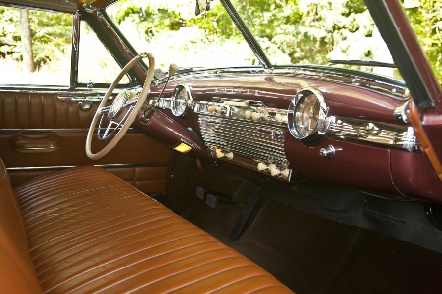  Kaiser Deluxe Convertible 1949 года  (фото 13 из 16)